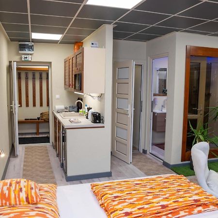 Aparthotel E 14 Berekfürdő Exteriér fotografie