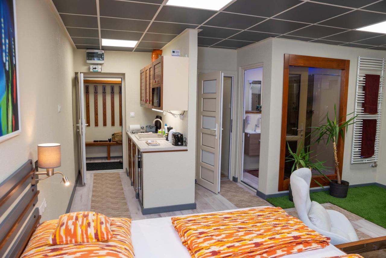 Aparthotel E 14 Berekfürdő Exteriér fotografie