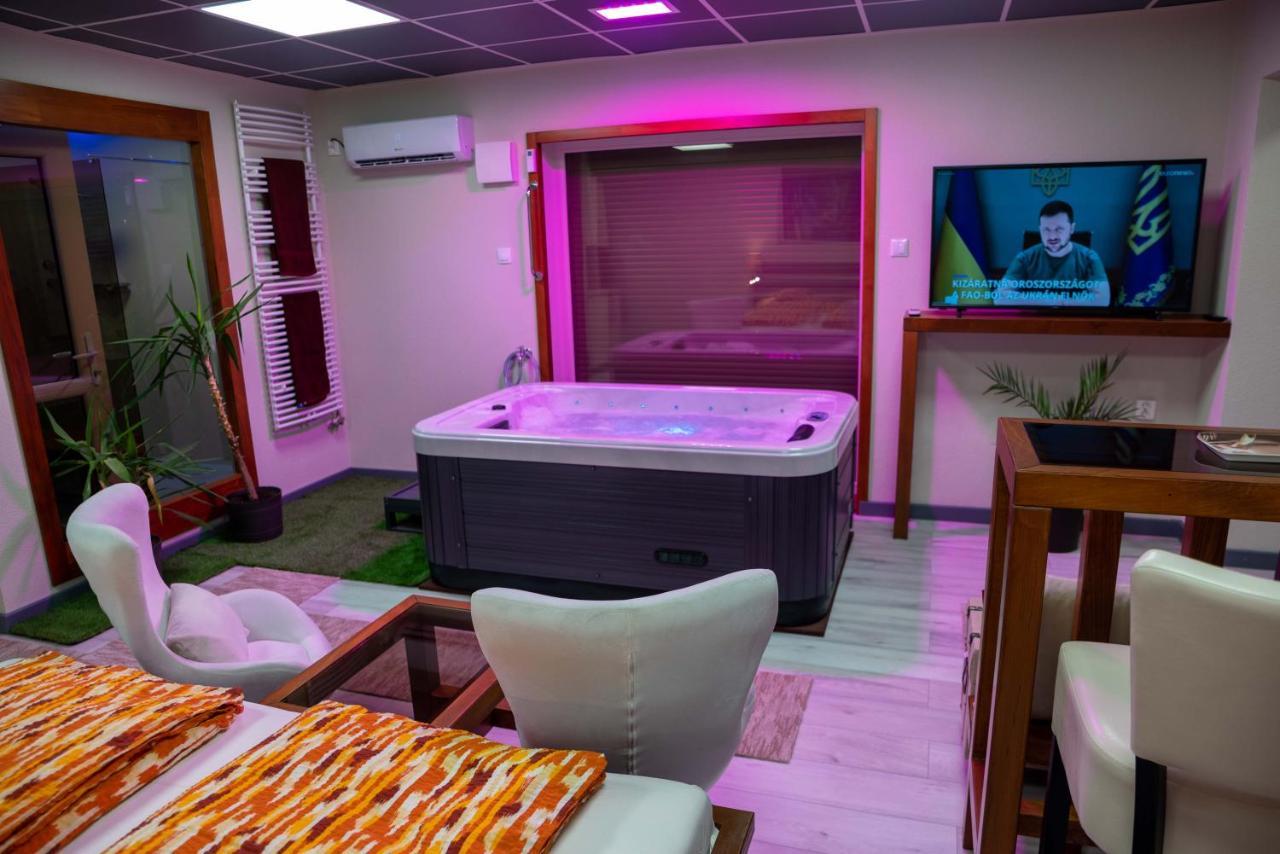 Aparthotel E 14 Berekfürdő Exteriér fotografie